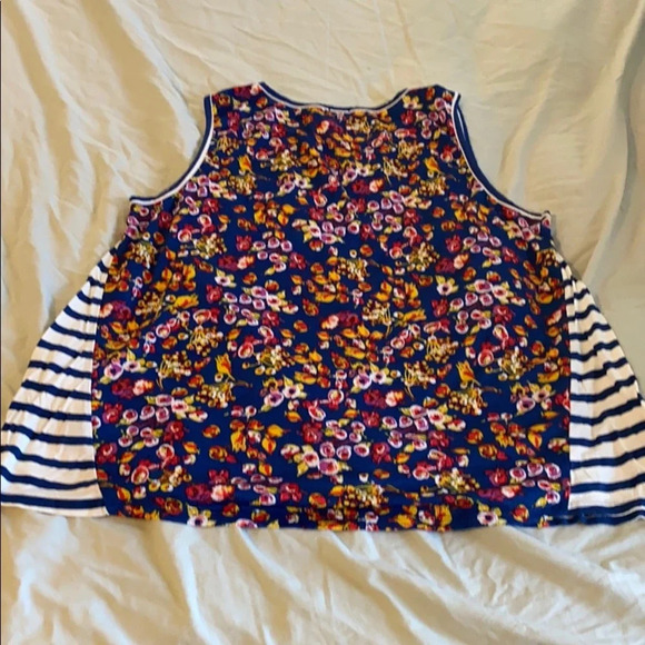 Lee Navy Blue with Floral Print and Stripes Sleeveless Top Vacation Size XL - Picture 4 of 5